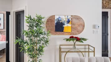 Comfort Apartment (Unit 6)