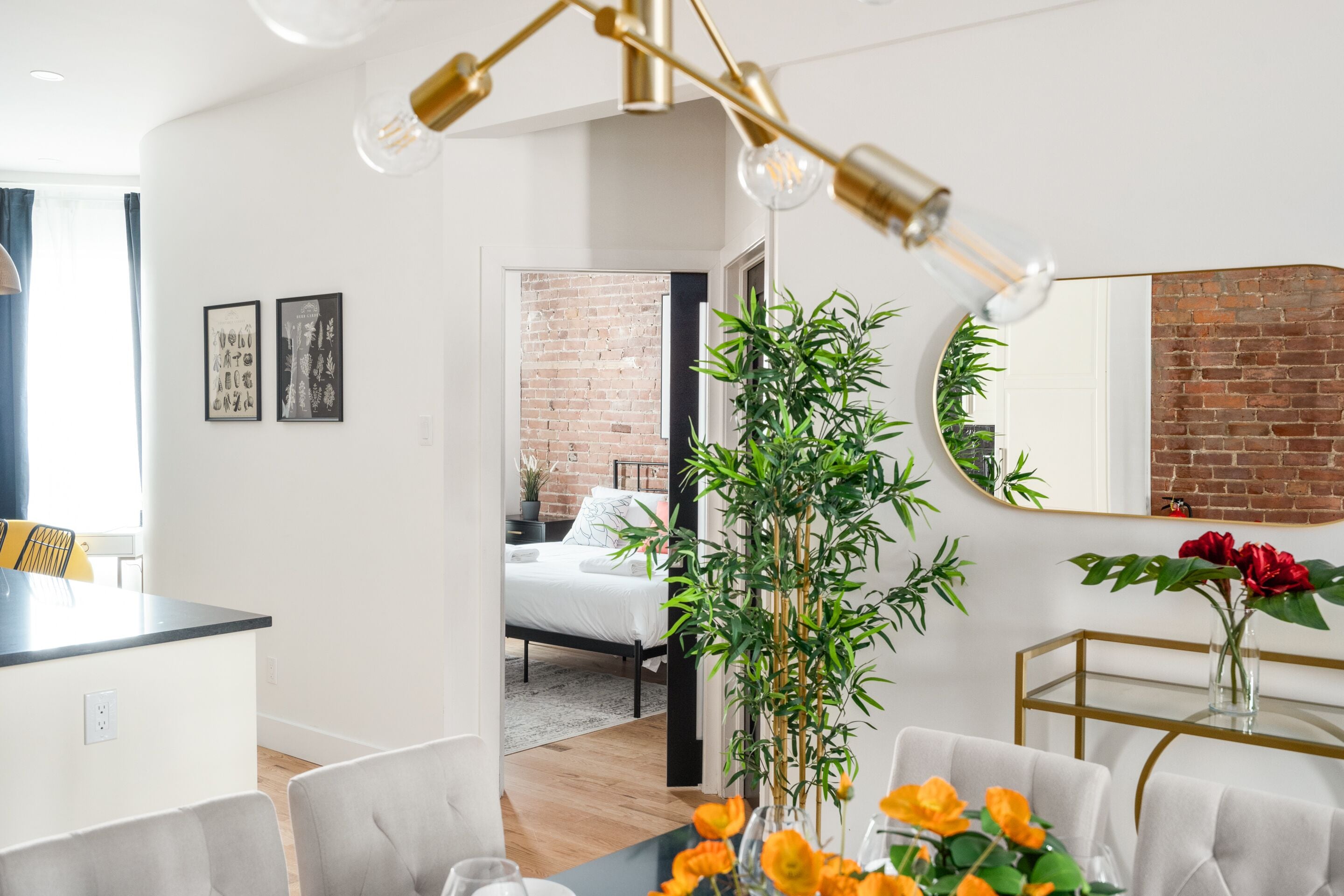 Comfort Apartment (Unit 6) | Living area | Flat-screen TV