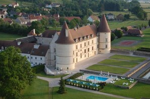 Exterior - Hôtel Golf Château de Chailly (Chailly sur Armançon)