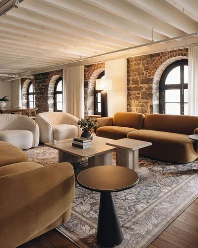 Saint Sulpice Lofts by Bakan - Old Montreal