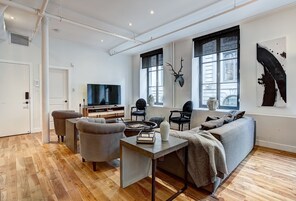 独特公寓, 3 间卧室 (Unit 1) | 埃及棉床单、高档床上用品、迷  你吧、特色装修