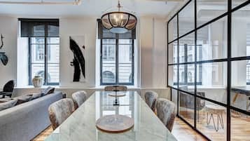 Exclusive Apartment, 3 Bedrooms (Unit 1) | Egyptian cotton sheets, premium bedding, minibar, individually decorated