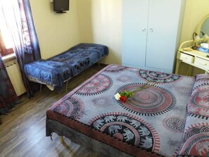 Quadruple Room, Private Bathroom (External) | Individually decorated, individually furnished, desk, free WiFi - M & I Apartment (Fiumicino)