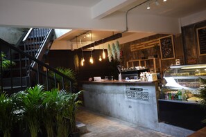 Cafe - OasisCafe&Nap - Hostel (Bangkok)