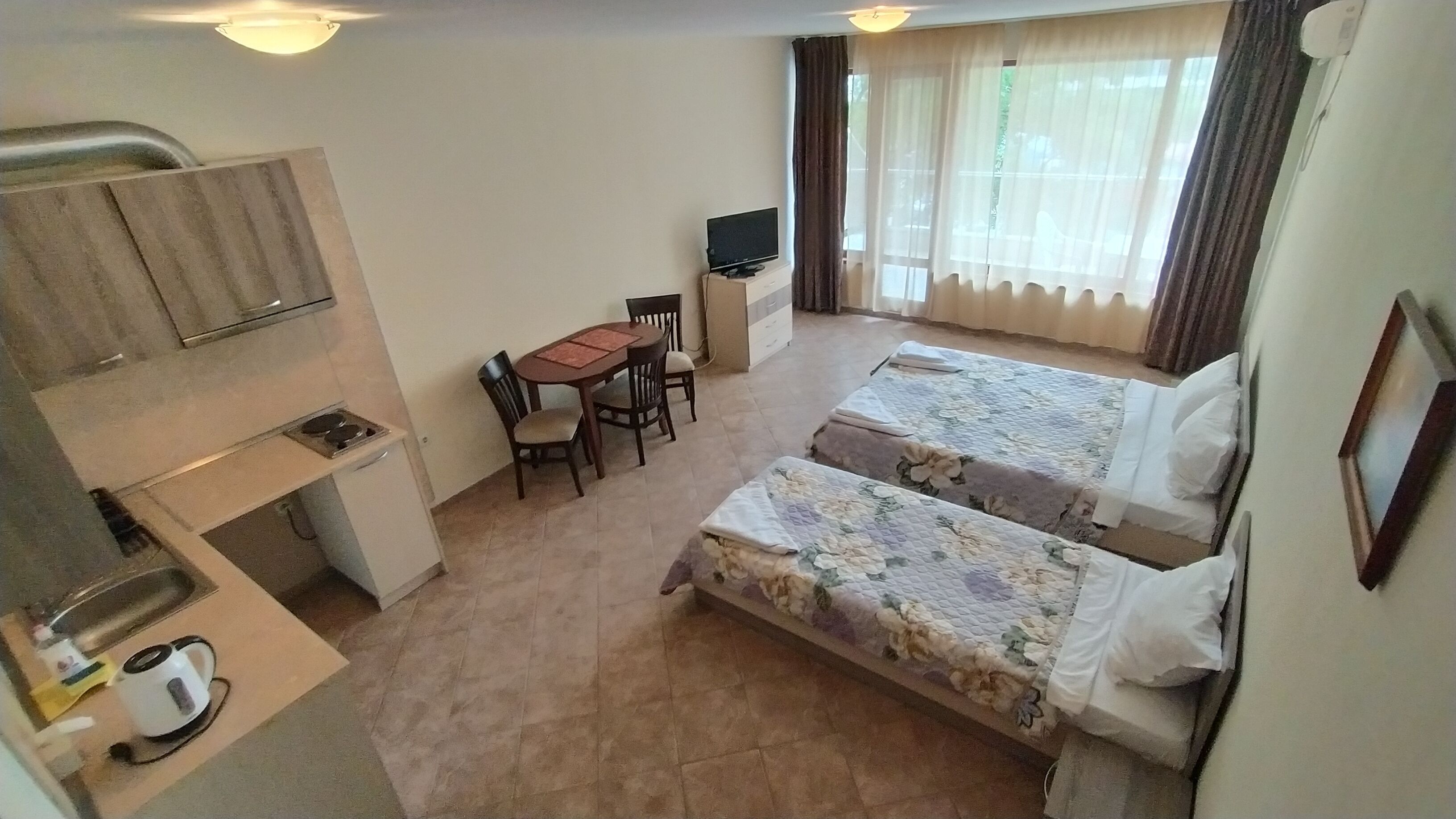 studio, balcony | iron/ironing board, cots/infant beds, free wifi, bed sheets