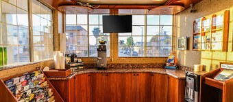 Aqua Venture Inn