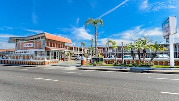 Fachada da propriedade