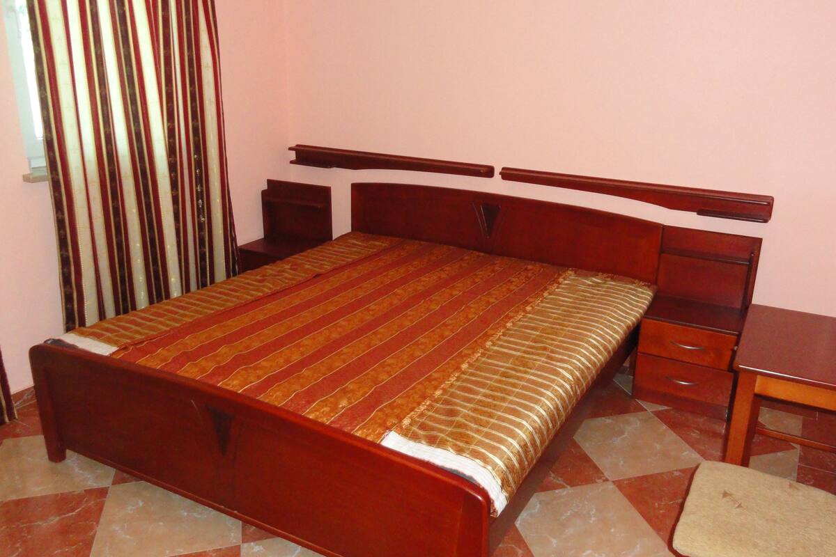 Classic Apartment, Balcony | Desk, free WiFi