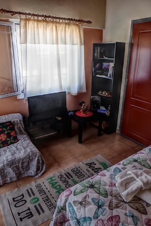 Romantic Penthouse, 1 Bedroom, Kitchenette, City View - Cozy Loft (Mesolongi)