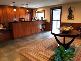 Mostrador para check-in y check-out