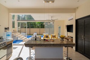 Classic House, 3 Bedrooms, Pool View | Private kitchen | Fridge, microwave, oven, stovetop - Meso Maya (Tulum)