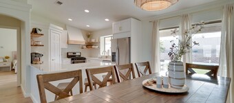 Home w / Pool, Spa & Grill - 10 minutter til Lake Havasu!