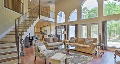 Cozy Lakefront Benton Home ~ 20 Mi to Shreveport!