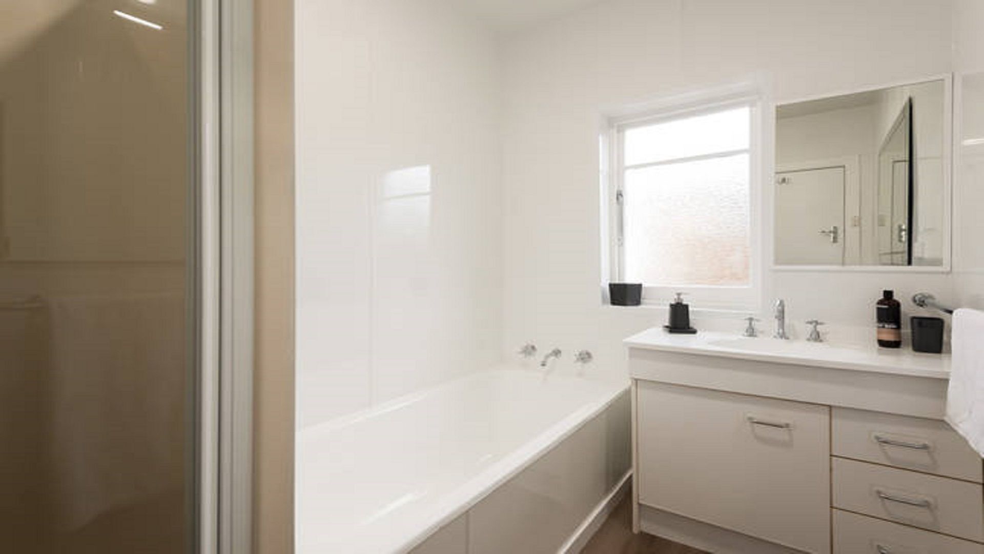 Sunrise at Penguin - beach retreat — image 23