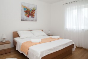 3 bedrooms, Internet, bed sheets