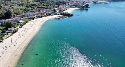 Apartamento con terraza y vistas al mar a 300 metros de la playa