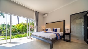 3 chambres, coffres-forts dans les chambres, fer et planche Ă repasser