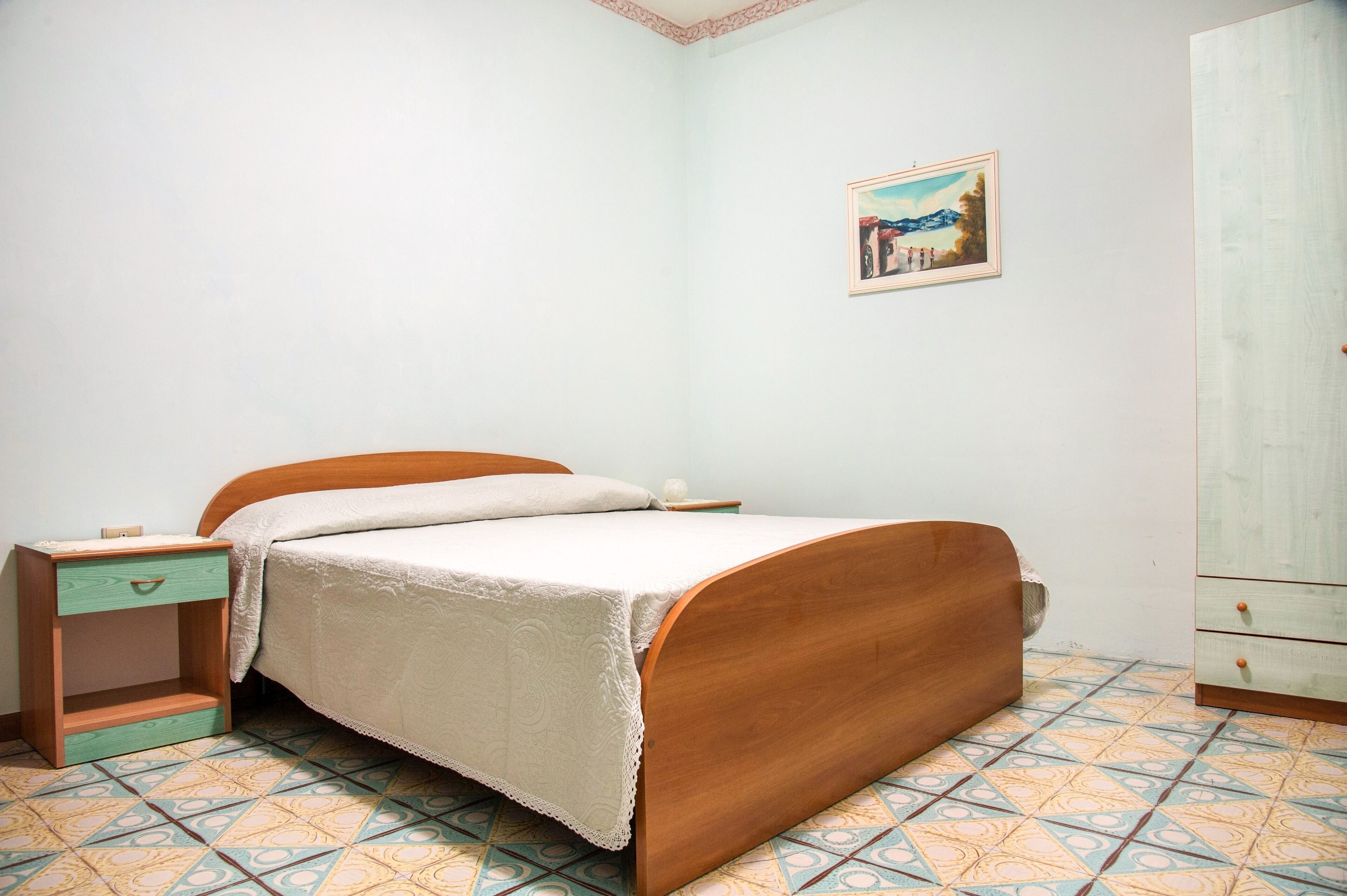 2 camere, ferro/asse da stiro, Wi-Fi gratuito