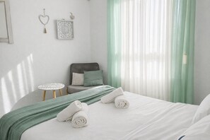 1 bedroom, iron/ironing board, free WiFi, bed sheets - Anacasa Bahia de Denia Les Marines AP2111 (Denia)
