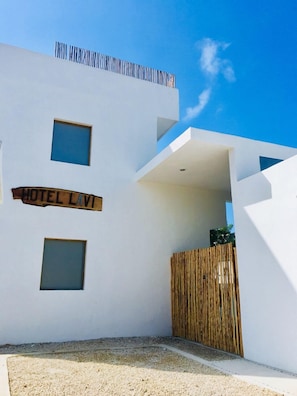 Front of property - Hotel Lavi (Mahahual)
