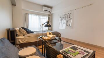 Double Room, 3rd Floor | Blackout drapes, bed sheets