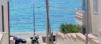 Seccagrande: Terrace with sea view