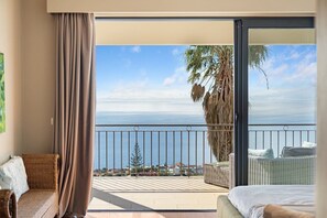 Interior - 17°West – Holiday villa (option with heated pool) (Estreito da Calheta)