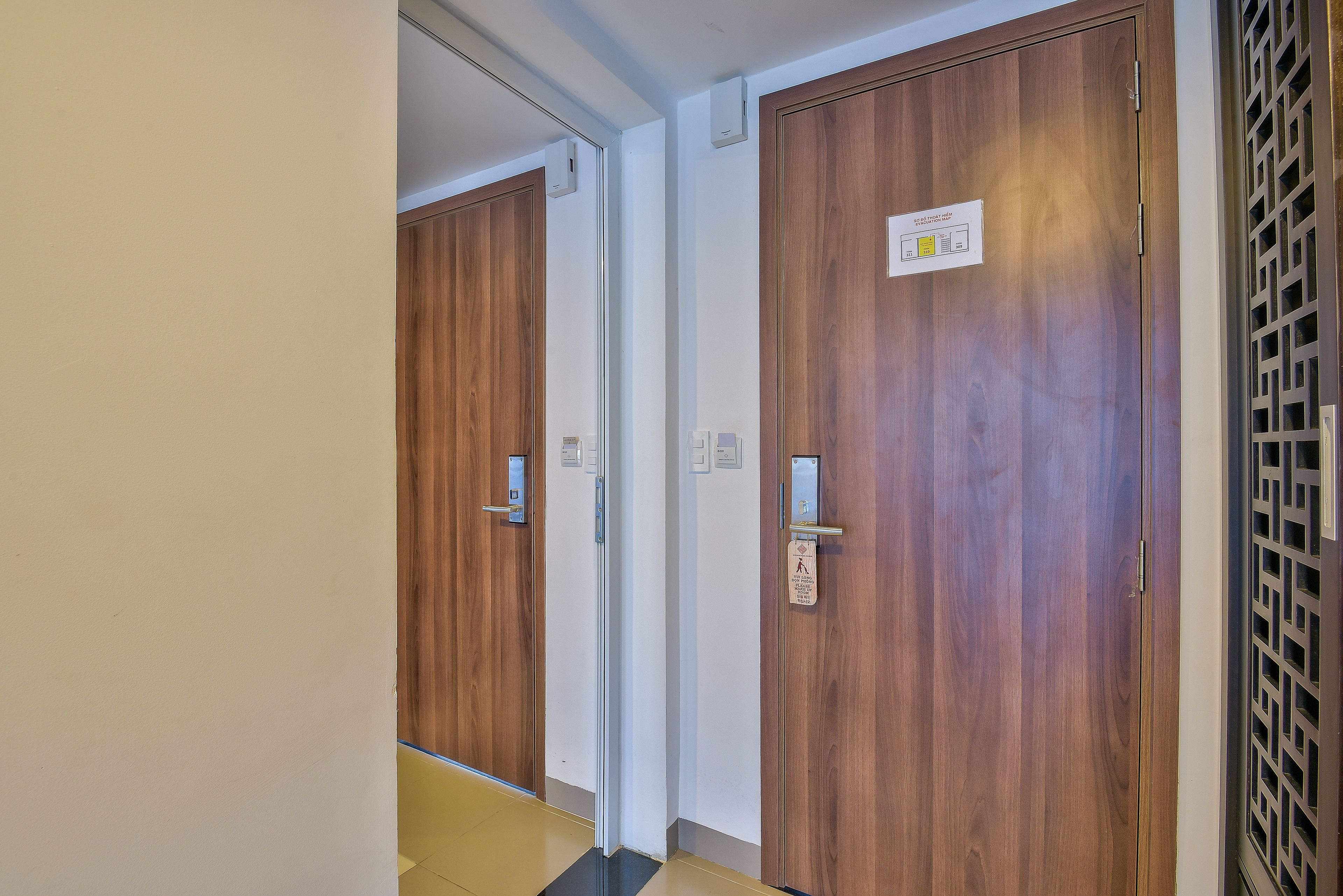 family room, 2 bedrooms, pool view | 1 bedroom, premium bedding, down duvets, select comfort beds