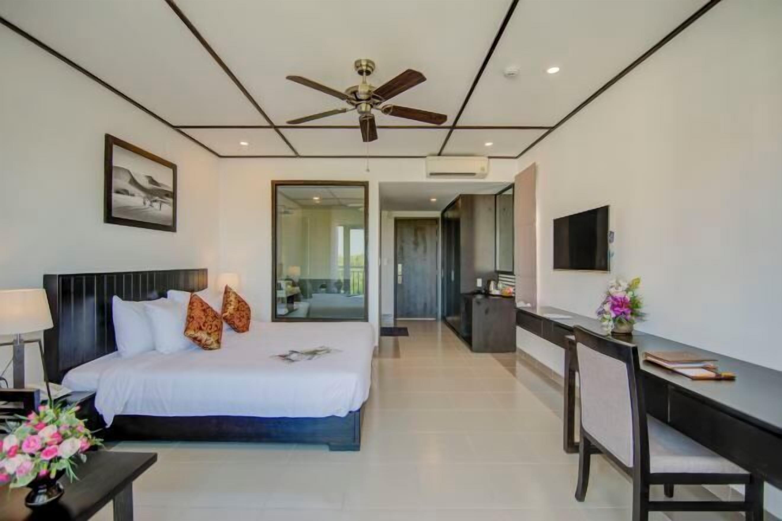 Premium bedding, down duvets, Select Comfort beds, minibar
