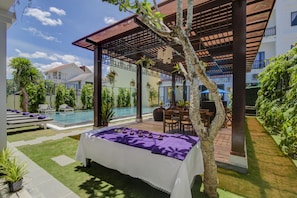 Couples treatment rooms, body treatments, hot stone massages - White Lotus Hotel Hoian (Da Nang)