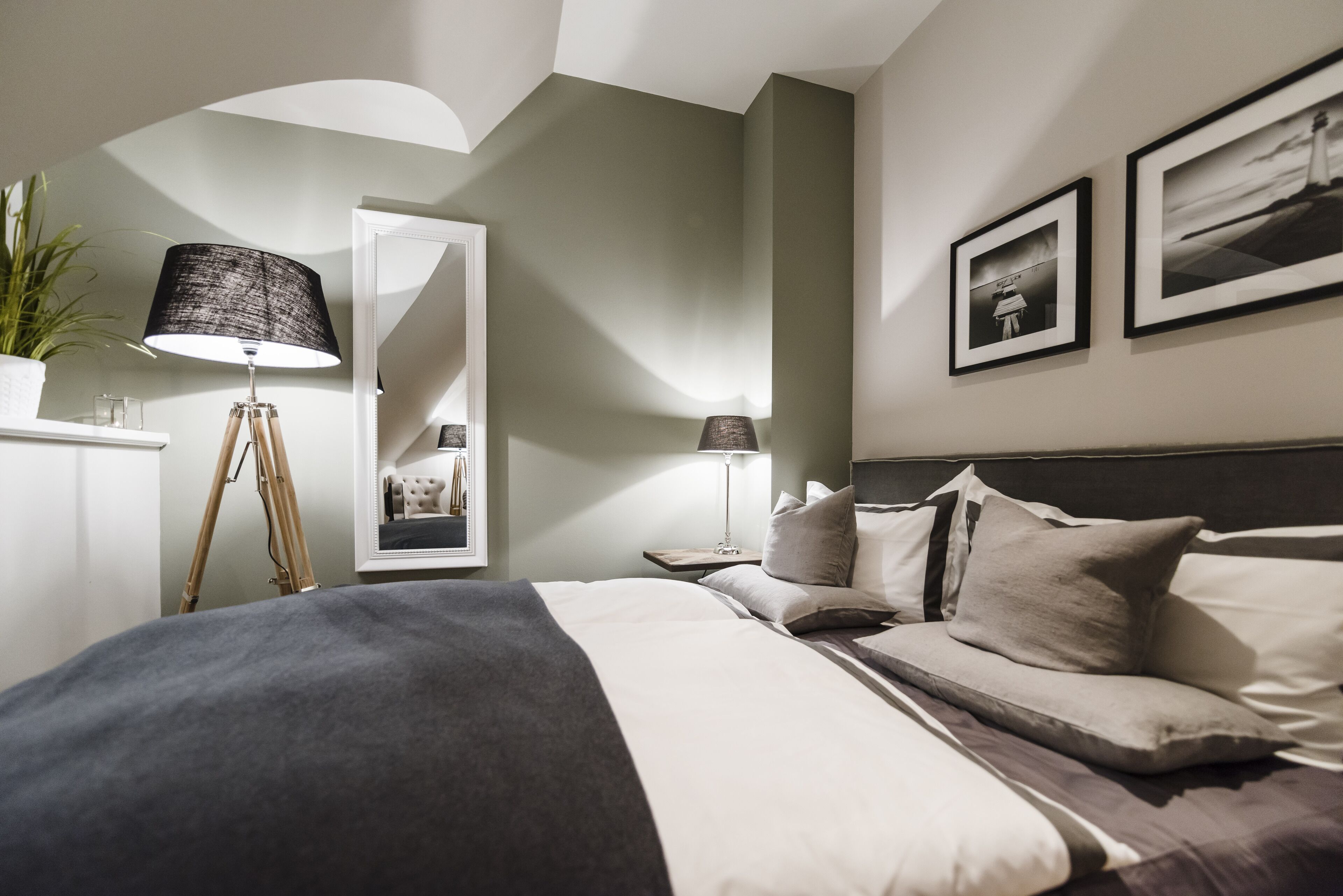 2 Schlafzimmer, Zimmersafe, Bügeleisen/Bügelbrett, WLAN