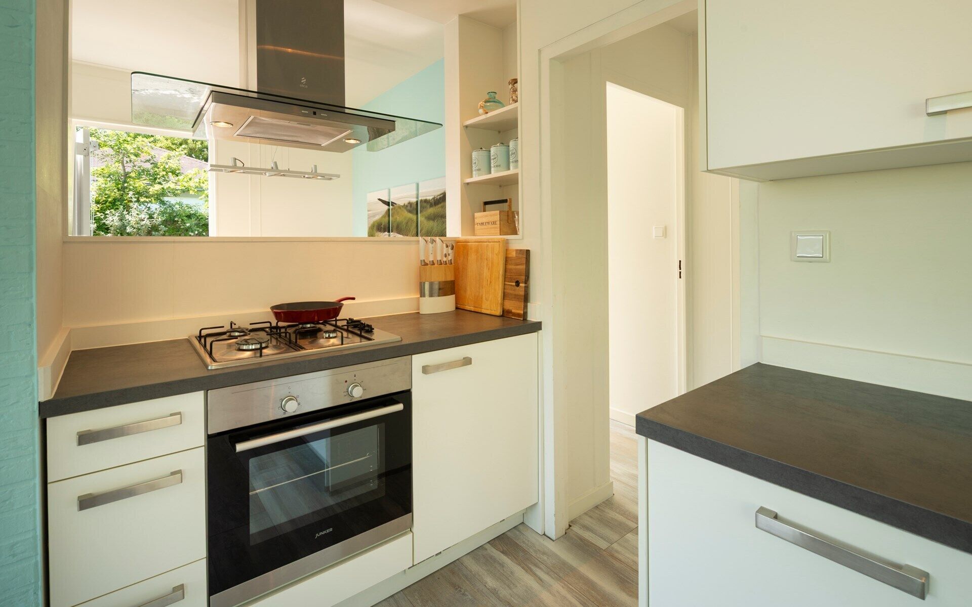 Kühlschrank, Ofen, Herdplatte, Geschirrspüler