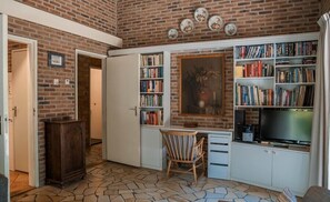 Interior - Kamperfoelieweg 13 family bungalow near the North Sea beach (Nieuw-Haamstede)