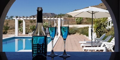 Villa Erase una vez, private pool, 360° view in the heart of a protected nature reserve