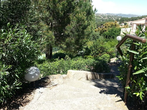 SAINTE-MAXIME - Unterkunft mit Garten und Veranda im Schwimmbad, Tennisplatz
