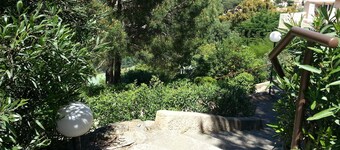 SAINTE-MAXIME - Accommodation with garden and veranda in swimming pool, tennis area