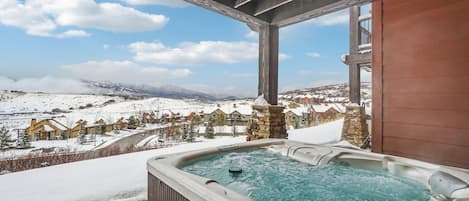 Baignoire à remous extérieure