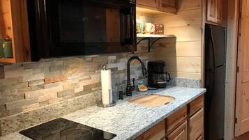 Microwave, oven, stovetop, coffee/tea maker