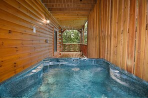 Baignoire à remous extérieure