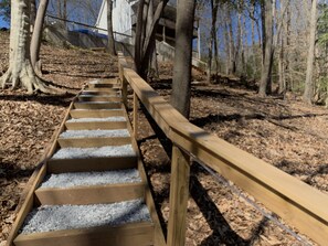 Property grounds - Tree Tops Spacious Lake Front Family-Friendly Home (Townville)