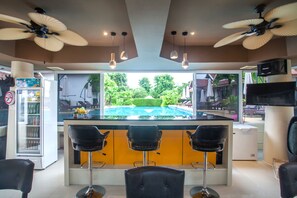 Bar (on property) - Achawalai Residence Village (Pattaya)