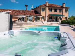 Alberca al aire libre 