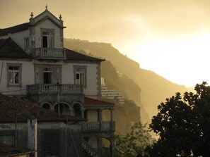 Exterior - Charming OLD TOWN Penthouse W Large Private Sea Balcony  (Funchal)