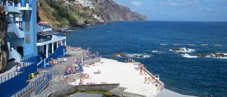 Am Strand, Liegestühle