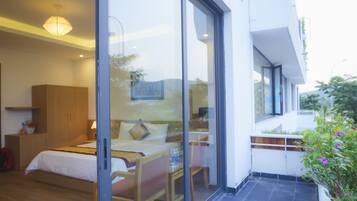 Habitación doble Deluxe, vista al mar | Minibar, escritorio y wifi gratis