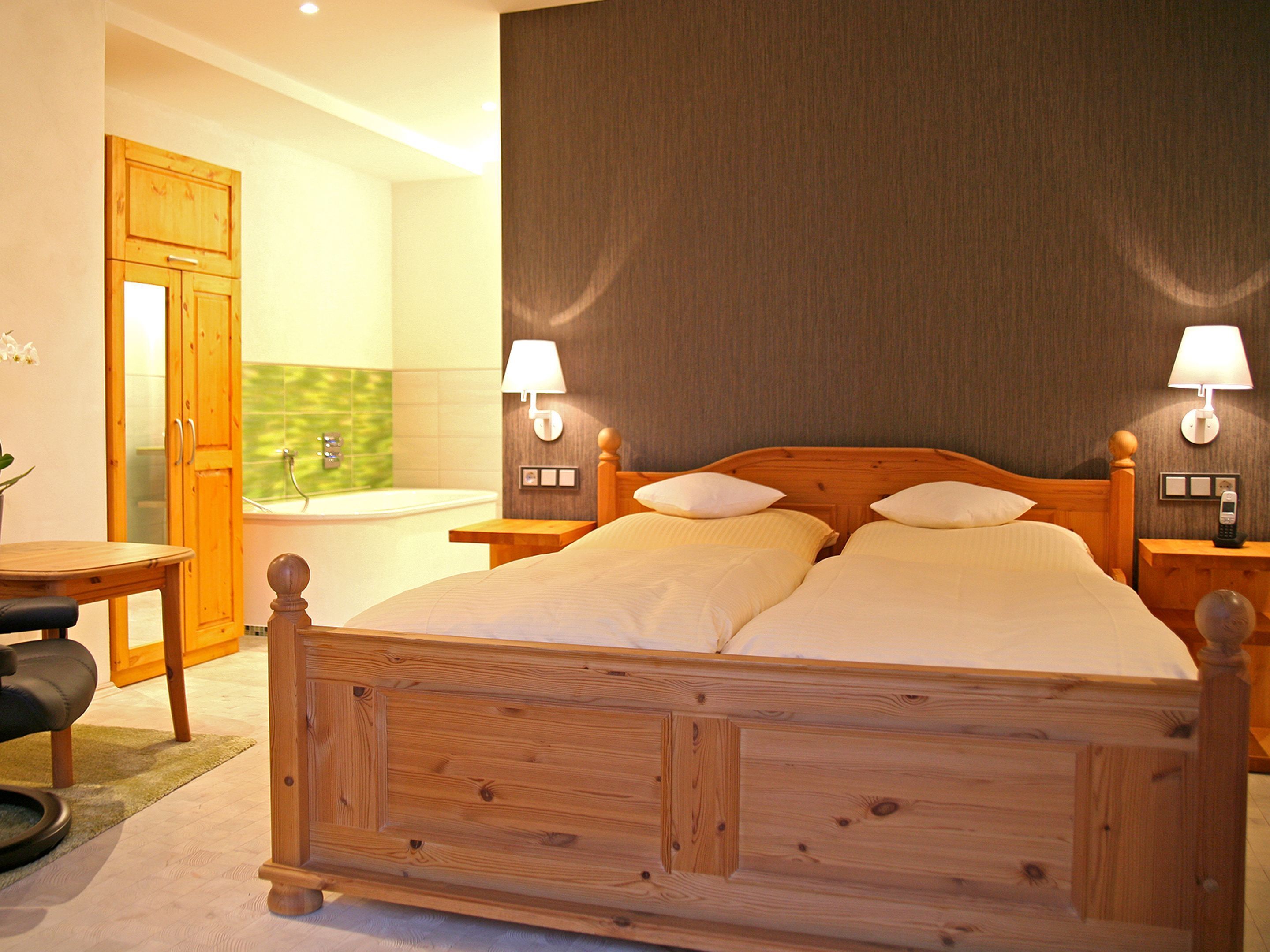 Decoración personalizada, muebles diferentes y escritorio 