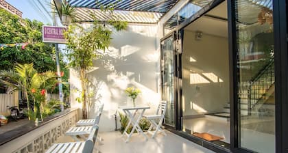 D Central Homestay Hoi An