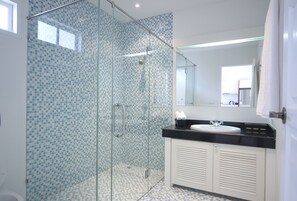 Shower, towels