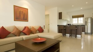 2 Bedrooms Apartment | Living area - Ocean Breeze Apartment by PIPS (Choeng Thale)