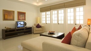 2 Bedrooms Apartment | Living area - Ocean Breeze Apartment by PIPS (Choeng Thale)